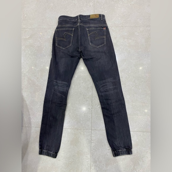 SPYKAR Company’s Slim Fit Men’s Jogger’s Jeans. - Picture 2 of 2